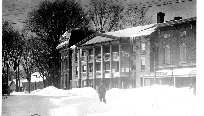 1 A Hulbert House winter
